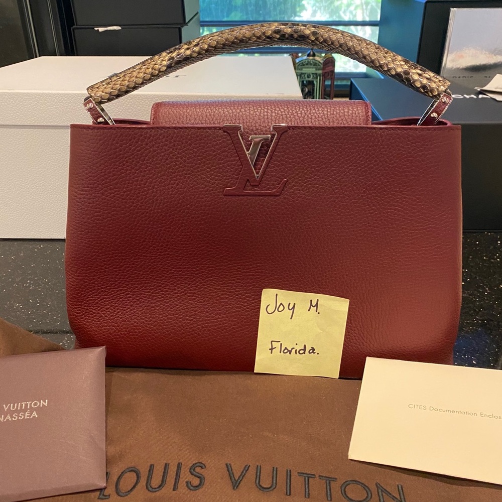 ❗️SOLD❗️💯% Auth LV Capucines MM python handle - Picture 7 of 16